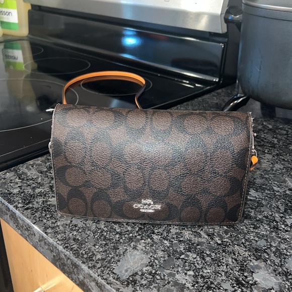 Anna Foldover Clutch Crossbody In Colorblock Signature Canvas - Picture 7 of 13